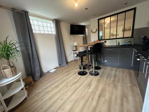 Studio CF Cosy Proche Gare, Centre Ville et Toutes Commodites