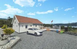 Gorgeous Home In Nordtveitgrend - Ølve