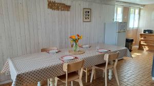 Maisons de vacances Gite de la tuilerie des Garandons : Maison 2 Chambres