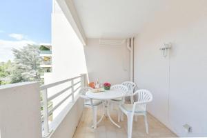 PALM ROYAL - Apt for 4 with balcony - 5 minutes from the beach