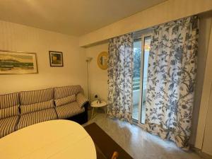 PALM ROYAL - Apt for 4 with balcony - 5 minutes from the beach