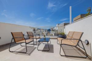 Stylish Penthouse Rooftop Hot Tub Harbour Views