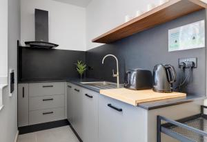 Stylish Penthouse Rooftop Hot Tub Harbour Views