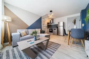 Entrée autonome-Ste Clotilde-Parking - Bois de Nèfles