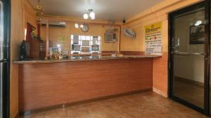 RedDoorz at Elegance Guest House near NAIA T3