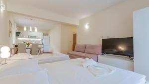 Baška Voda Apartments - City center, 50m from the Central Beach, Free Parking