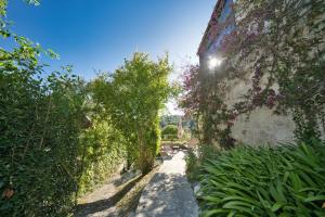 Maisons de vacances 06Q - Biot beautiful provencal villa with swimming pool : photos des chambres