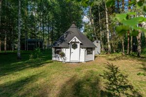 Kullamere kodumajutus