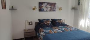 Maisons de vacances Maison T2 Climatisee avec petit jardin dans impasse calme : photos des chambres