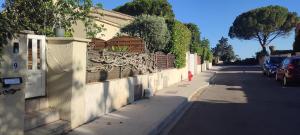 Maisons de vacances Maison T2 Climatisee avec petit jardin dans impasse calme : photos des chambres