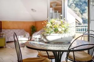 L'Albicocco - Collabassa