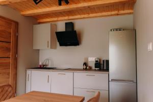 Domki Nad Stawami z Jacuzzi i Sauną 3