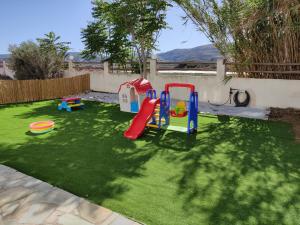 Mantilida Villa & Studio