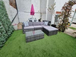 The Hideaway ll private garden Quiet Central