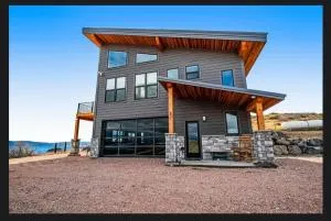 Rustic Luxury Modern Cabin Mins to Lake, Trails - Preston