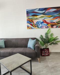 Al-Andalus, Chic Central Rooms