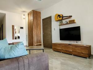 Al-Andalus, Chic Central Rooms