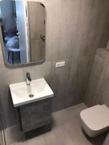 TWIX dvi skirtingos gretimos erdvės