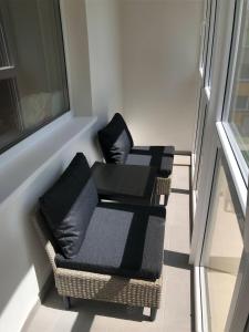 TWIX dvi skirtingos gretimos erdvės