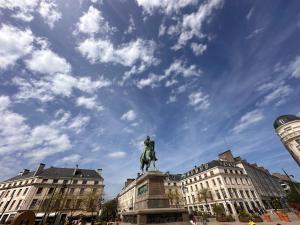 Appartements Orleans Centre - LOVE ROOM - Good Vibes Only BY PRIMO C0NCIERGERIE : photos des chambres