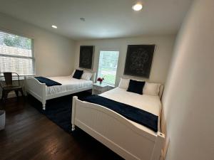 4 Bedroom retreat 20 minutes from NRG stadium and Hobby airport
