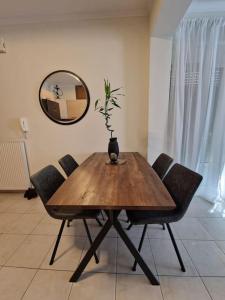 Zen zone apartment-free parking-290m to the beach