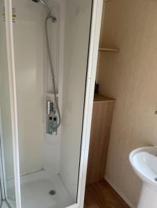 3 bedroom static caravan with sea view in Clarach Bay Holiday Village Abi horizon