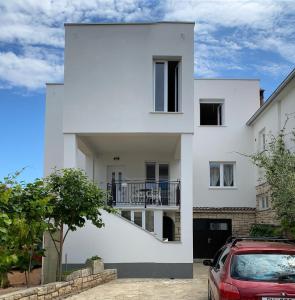 Apartments and rooms with parking space Rovinj - 23148 
