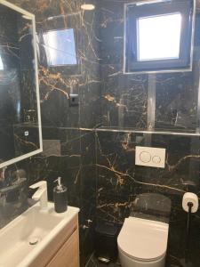 Family friendly house with a swimming pool Biograd na Moru, Biograd - 23272