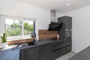 Family friendly house with a swimming pool Biograd na Moru, Biograd - 23272