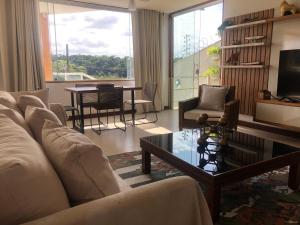 Casa com piscina área gourmet Enseada Azul