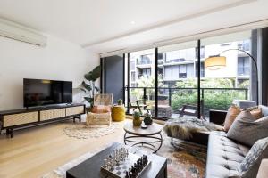 VAQUAY Haven In Hawthorn