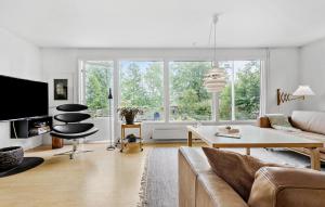 3 Bedroom Gorgeous Home In Hornbæk