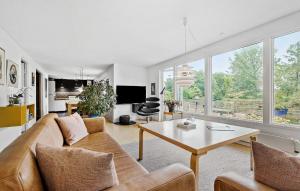 3 Bedroom Gorgeous Home In Hornbæk