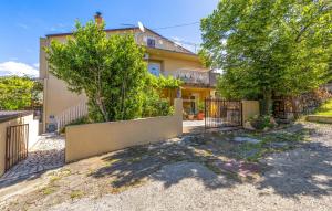 Nice Apartment In Senj