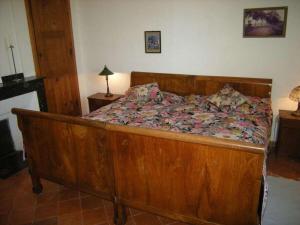 "Ancien Cafe" with courtyard