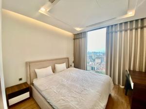 Hana Housing - Vinhomes Metropolis Hanoi Apartment