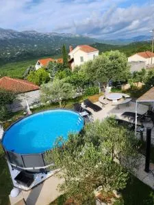 Villa Ivana-20 minutes from Split - Mirić