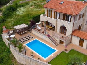 Maya Comfortable holiday residence 