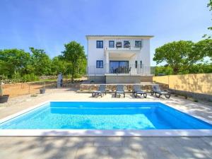 Elena Comfortable holiday residence 