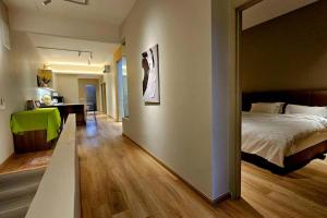 Large 11 Pax BIG Group Adult Stay, 5 BR, Alma BM, Weddding, Gathering, Work Stay