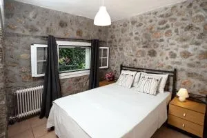 Rota's Complex - Ancienne Épidaure