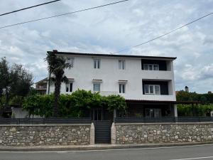 Apartments HOUSE RINO 