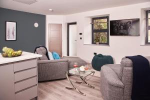 Harbour Breeze - Contemporary waterside bolthole on Torquays iconic marina