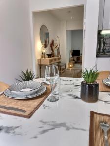 Appartements Le Lautrec - Vue Cathedrale - Centre-Ville : photos des chambres