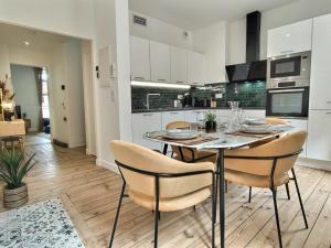 Appartements Le Lautrec - Vue Cathedrale - Centre-Ville : photos des chambres