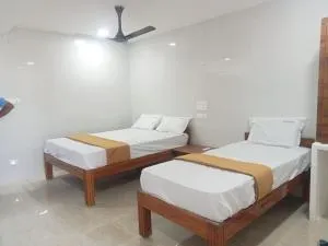 Sai Durga Banquet Hall and AC Rooms - تيروباتي