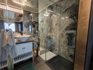 Romantisches Bergapartment - Luxus Studio auf der Simonhöhe