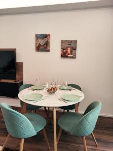 Familienapartment mit Pool, Spa und Panoramablick