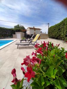 Villa Krasa sea view apartmants with pool